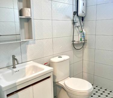 Taman Cempaka Apartment | Casa for 8 ipoh Central Pet Allowed