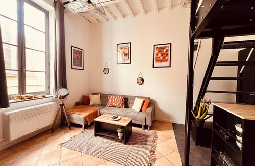 Faubourg Apartment | Casa fresco 2