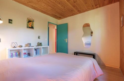 Salavas House | Casa Frida