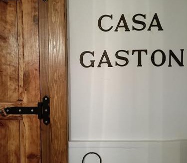 Alhama de Aragon Apartment | Casa Gastón - esenciaaragon- Casa con jardín privado