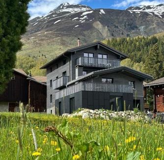 Sedrun Apartment | Casa Glisch im Zentrum von Sedrun, mit Sauna