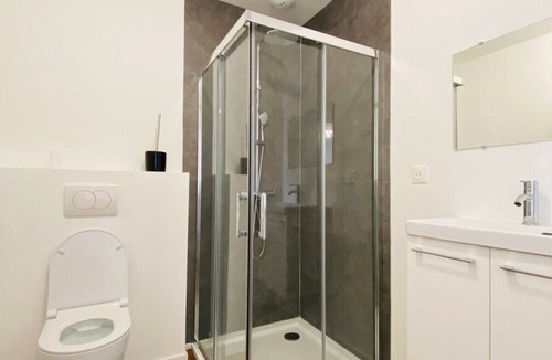 Trelaze House | Casa Granda - 5 bedroom house - Parking - Comfort
