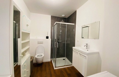 Trelaze House | Casa Granda - 5 bedroom house - Parking - Comfort