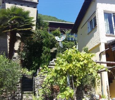 Brione sopra Minusio Apartment | Casa Grillino