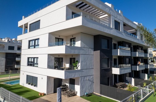 Orihuela Costa Apartment | Casa Hermano - Stylish apartment in Villamartín.