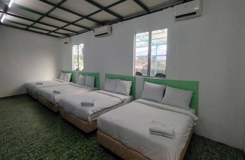 Kampung Salak Hostel | CASA HOTEL KLIA 1
