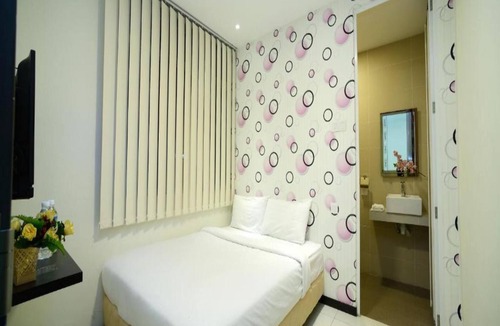 Kampung Salak Hostel | CASA HOTEL KLIA 1