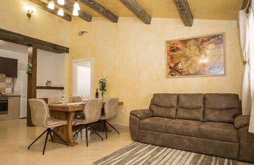 Novaki Motovunski House | Casa Ivana -Lakošeljci, Karojba, Central Istria