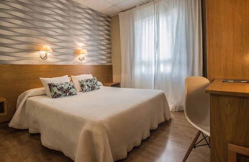 Burlada Hotel | Casa Jacinto Pamplona