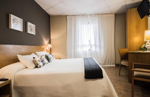 Burlada Hotel | Casa Jacinto Pamplona