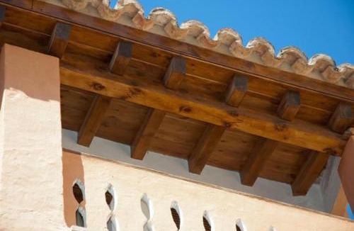 Azuara House | Casa Jara