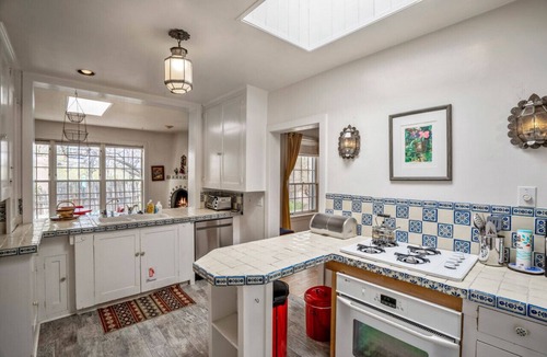 Santa Fe House | Casa Jardín - 3 bed/2bath with Central AC