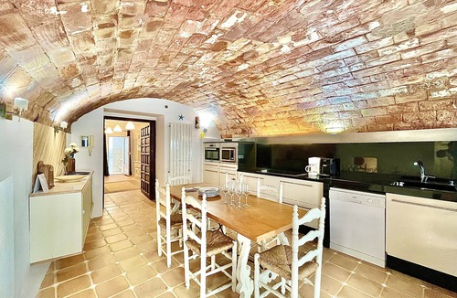 Roses Town Center Ski Chalet | CASA JOAN BADOSA Roses
