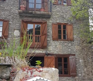 Unarre House | Casa Joanet