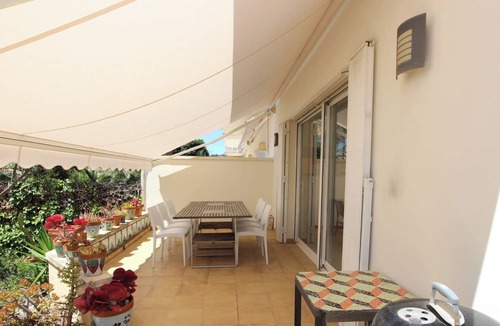 Vallpineda Ski Chalet | Casa Josefina Delightful Town House in Sitges
