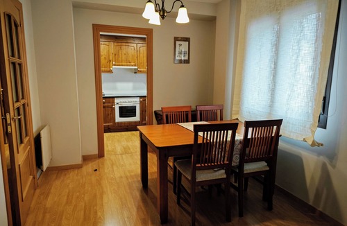 Broto Apartment | Casa Juaneta Apartments