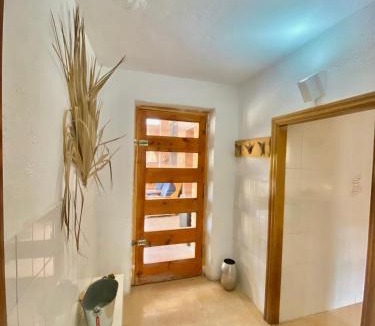 Mont Barbat House | Casa La Alegria