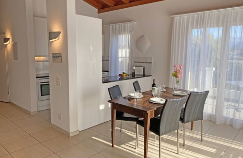 Ascona Apartment | Casa la Brima - Bright, spacious apartment on the top floor