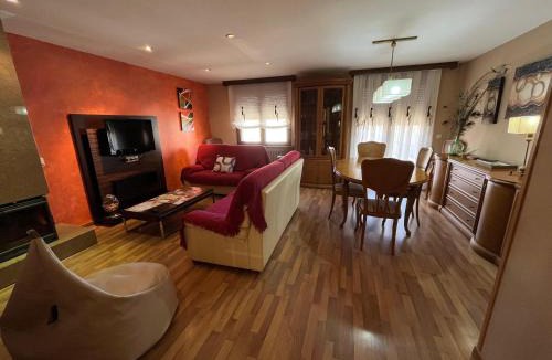 Villastar House | Casa La Parra en Teruel