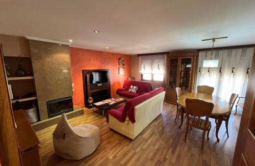 Villastar House | Casa La Parra en Teruel