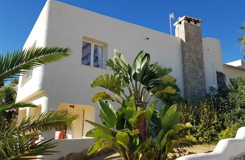 Cumbre del Sol Villa | Casa La Perla: Villa with Sea View, Pool, Balcony, A/C & Wi-Fi