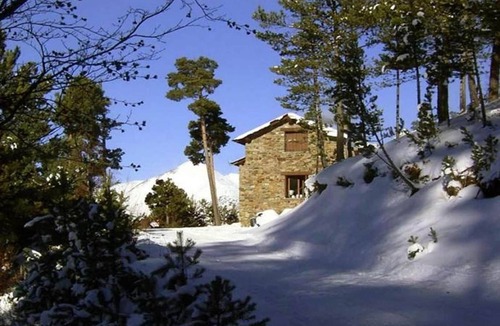 Areu House | Casa La Pica with access to the garden