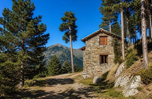 Areu House | Casa La Pica with access to the garden