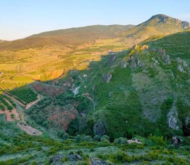 Santa Engracia del Jubera House | Casa La Sendera Alojamiento Rural en La Rioja