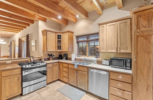 Historic Eastside House | Casa La Vereda | Luxury Retreat Near Plaza