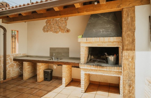 Ayllon House | Casa las Eras 3, Sierra de Ayllón – Rural Getaway with Private Parking