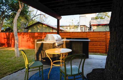 Southtown Villa | Casa Lavaca Luxury