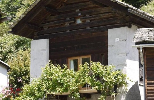 Promontogno House | Casa Lina by Interhome