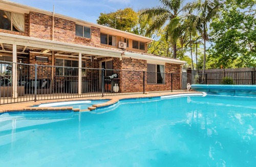 Hillcrest House | Casa Linda - Casas de vida