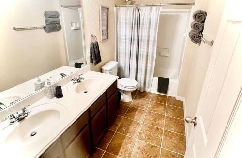 Southside Villa | “Casa Linda” Relaxing stay in a friendly community