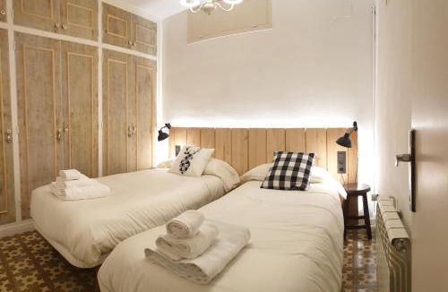 Sant Joan de Les Abadesses Apartment | Casa Lola - Terraza panorámica en el centro del pueblo