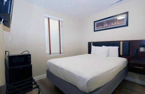 Western Addition Hotel | Casa Loma Hotel