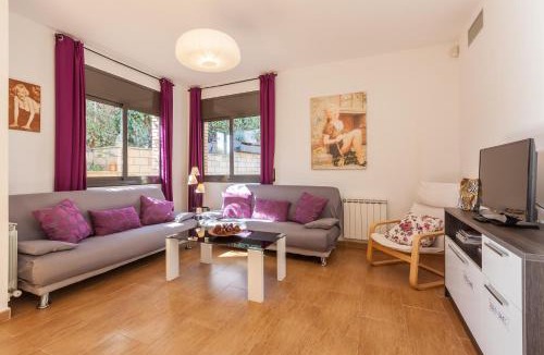 Canyelles House | Casa Lourdes