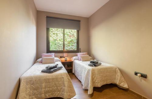 Canyelles House | Casa Lourdes