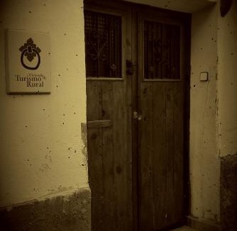 Ayerbe House | Casa Lugaré