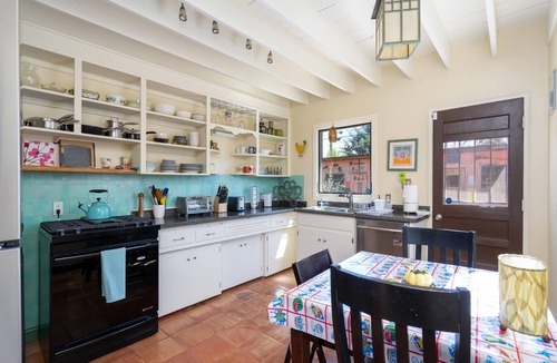 Southside Cottage | Casa Lujan by Kokopelli Property Management