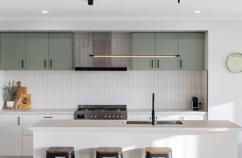 Warrnambool House | Casa Luma - Positioned for a relaxing beachside getaway