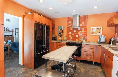 Lake Ridge House | Casa Luna, minutes from the beach and downtown Las Olas