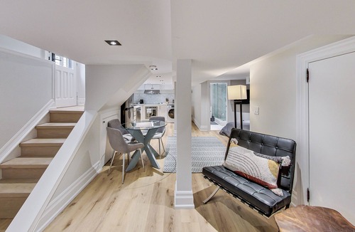 Yonge-Eglinton Hotel | Casa Luxe Modernista