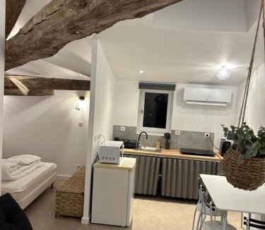 Pouilly-le-Monial Apartment | CASA MANON ET CASA MARGOT