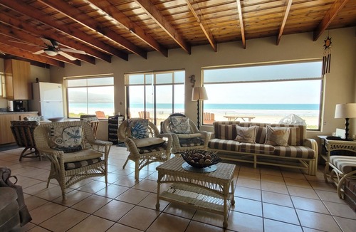 Lengueta Arenosa House | CASA MARBELLA 4BR/2BA Private Beach-Front Home