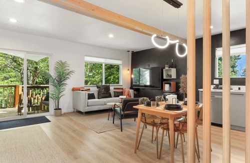 Carson House | Casa Maria- cute creekside 2bed/1bath