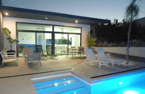 Deltebre Cabin | CASA MARIONA 8-A, PRIVATE SWIMMING POOL AGUA SALINA 350M FROM THE EXTENSIVE BEACH RIO MAR