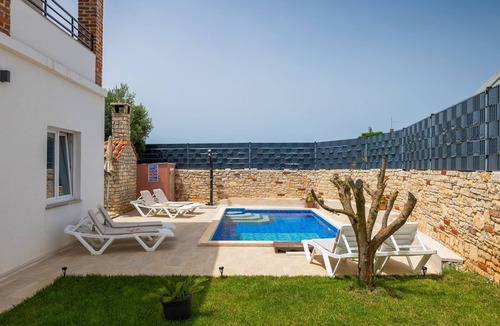 Sikici House | Casa Marlena by Interhome
