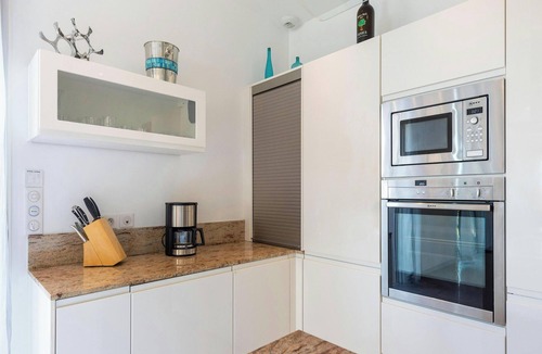 Montaleigne Villa | CASA-Mathilda luxueuse villa moderne avec piscine