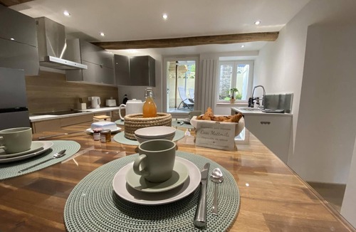 Haulme House | CASA MATTMILA - HAULME